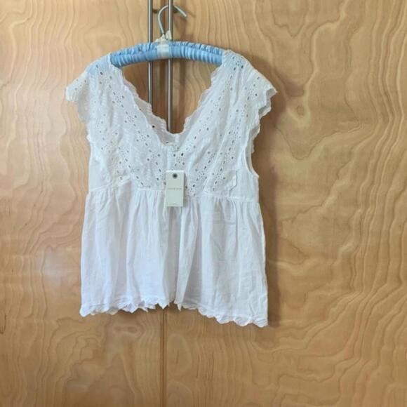 Lucky brand tees top cotton eyelet lace size M soft cool - Picture 1 of 5
